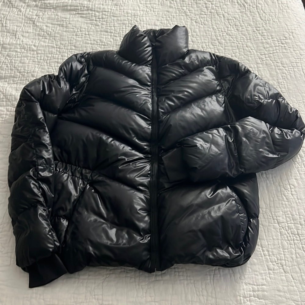 Athleta Lofty Down Puffer Jacket in Black * See description* - Picture 5 of 10